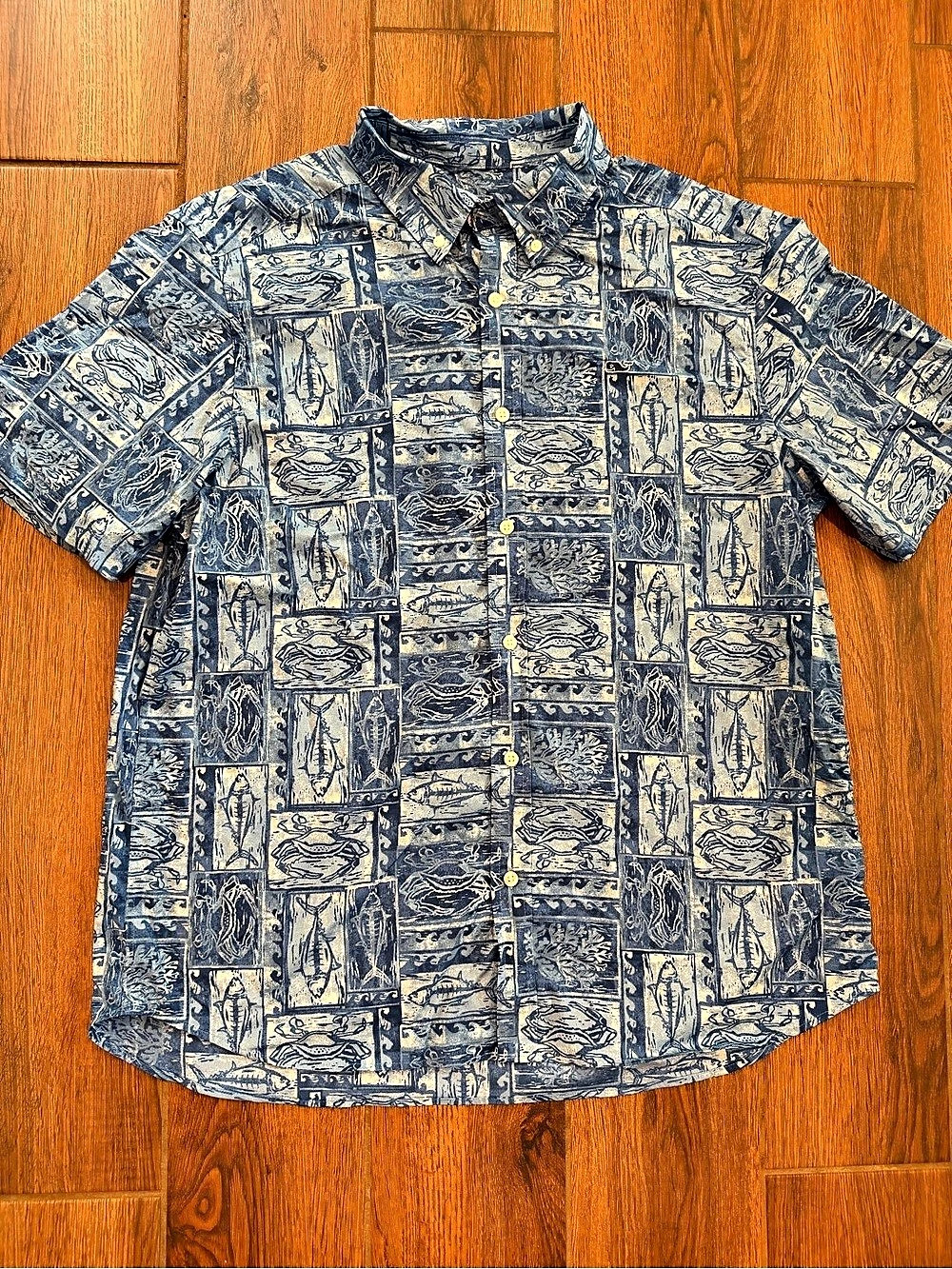 vineyard vines Performance Short Sleeve Button Down Shirt Men's Blue & White L